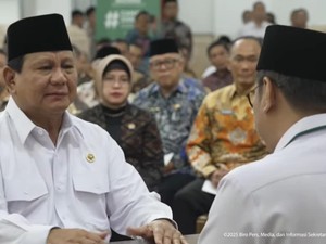 Prabowo Serahkan Zakat ke Baznas: Berbagi ke Sesama