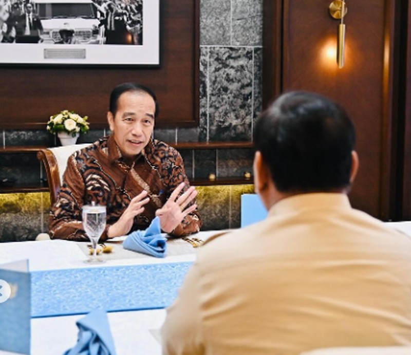 Presiden Prabowo Subianto mengundang Presiden ke-7 Republik Indonesia Joko Widodo untuk berbuka puasa bersama di Istana Kepresidenan Jakarta, Rabu (26/3/2025). (Instagram/Kemensetneg RI) Presiden Prabowo Subianto mengundang Presiden ke-7 Republik Indonesia Joko Widodo untuk berbuka puasa bersama di Istana Kepresidenan Jakarta, Rabu (26/3/2025). (Instagram/Kemensetneg RI)