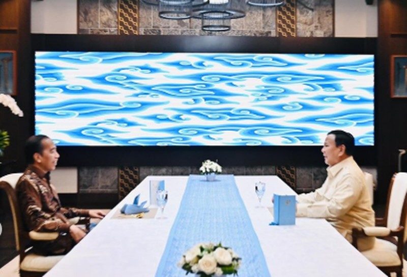 Presiden Prabowo Subianto mengundang Presiden ke-7 Republik Indonesia Joko Widodo untuk berbuka puasa bersama di Istana Kepresidenan Jakarta, Rabu (26/3/2025). (Instagram/Kemensetneg RI)