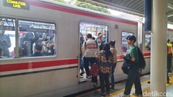 Drama KRL Bablas Tak Berhenti di Sudirman Berujung Masinis Diperiksa 