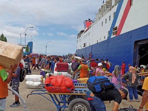H-4 Lebaran, 4 Kapal Layani Pemudik di Pelabuhan Nusantara Parepare