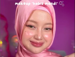 7 Produk Kunci Makeup Segar 'Kayak Habis Mandi' yang Jadi Tren Lebaran 2025 7 Produk Kunci Makeup Segar 'Kayak Habis Mandi' yang Jadi Tren Lebaran 2025