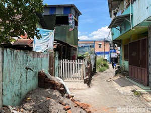 Heboh Setengah Jalanan di Daya Makassar Dipagari Warga-Dijadikan Teras