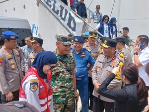 Kapolda Kepri dan Danrem Tinjau Arus Mudik, Pastikan Berjalan Lancar