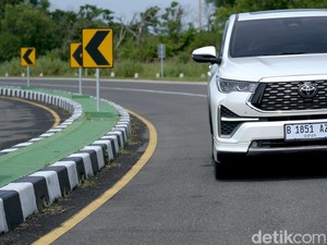 20 Mobil Terlaris di Indonesia 2025: Kijang Innova Nggak Ada Lawan!