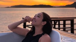 Mesra-mesraan di Nikahan Luna Maya, Gisel: Ketahuan
