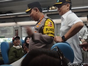 Kapolri Imbau Warga Mudik-Balik Naik Kereta Api: Kurangi Kepadatan Jalur Darat