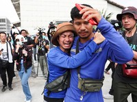 Belasan Orang Masih Terjebak di Reruntuhan Gedung Gempa Thailand