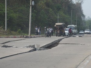 Video: Rusia Kirim Tim Penyelamat ke Myanmar yang Dilanda Gempa