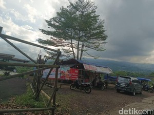 Warung Liar di Zona Merah Longsor Cianjur, Satpol PP Ancam Bongkar