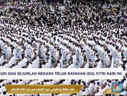 Video: Stasiun Gambir Masih Padat - Idulfitri diGaza Dihantui Kematian