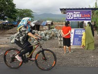 Dari Warung Kecil, Agen BRILink Bisa Umroh & Kuliahkan 2 Anak