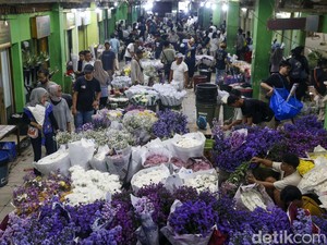 Video Curhat Pedagang Bunga di Pasar Rawa Belong: Atap Bolong-Jalan Rusak