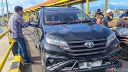 Cerita Pemudik Asal Madura Rela Sewa Mobil-Motor Demi Terlihat Sukses di Rantau