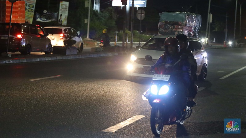 Puncak arus mudik masih berlangsung pada H-2 Lebaran 2025. Meskipun jumlah pemudik terus meningkat, situasi lalu lintas di Jalur Arteri Karawang, Jawa Barat, pada Sabtu (29/3/2025) terpantau lancar tanpa hambatan berarti.
