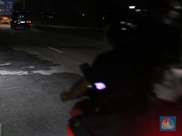 Duh! Jalan Berlubang di Karawang, 21 Kecelakaan Terjadi Jelang Lebaran