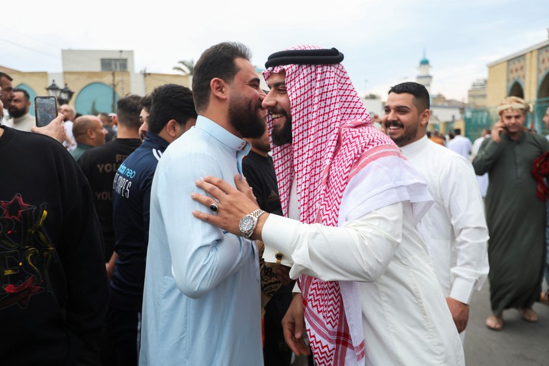 Umat Muslim Sunni melaksanakan salat Idul Fitri di Baghdad, Irak, 30 Maret 2025. (REUTERS/Ahmed Saad) Umat Muslim Sunni melaksanakan salat Idul Fitri di Baghdad, Irak, 30 Maret 2025. (REUTERS/Ahmed Saad)