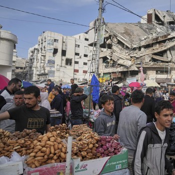 Semangat Warga Gaza Sambut Idul Fitri di Tengah Serangan Israel
