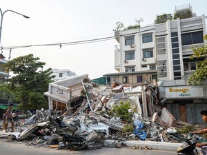 Pemberontak Sebut Militer Myanmar Lanjutkan Pengeboman Saat Krisis Gempa