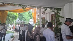 Pramono Gelar Open House, Menteri BUMN-Mantan Gubernur DKI Hadir