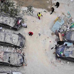 Penampakan Beirut Usai Diserang Israel ketika Momen Lebaran