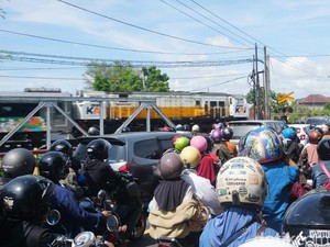 Lebaran Kedua, Jalur Arteri Jombang-Kediri Terjadi Antrean hingga 1,5 KM