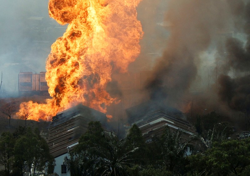 Pipa Gas Bocor Picu Kebakaran di Malaysia. REUTERS/Stringer