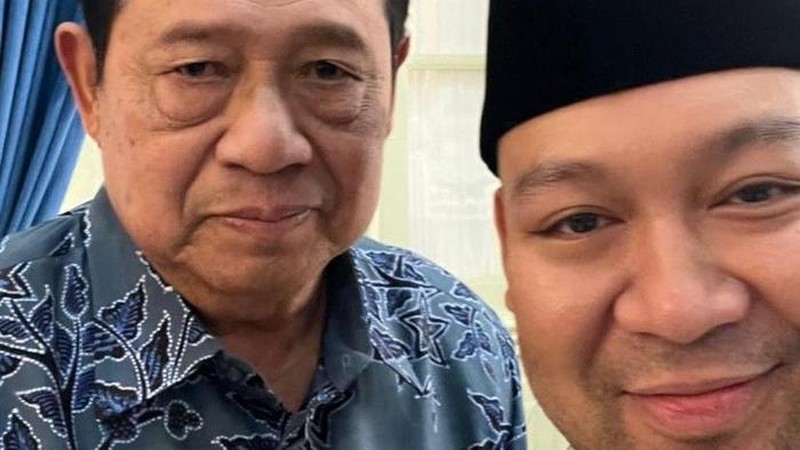 Didit melakukan halalbihalal di rumah Presiden ke-5 Megawati Soekarnoputri. Lewat unggahan di Instagram pribadinya, Didit memamerkan swafoto bersama Megawati. (Dok. Tangkapan video Instagram Didit Prabowo)