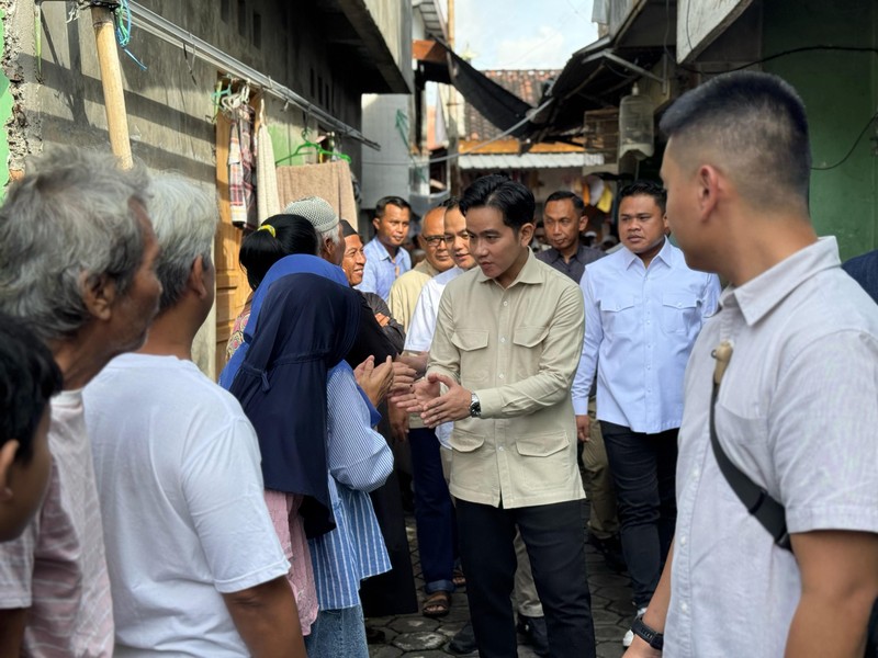 Wapres Gibran Sapa Warga Surakarta di Momen Lebaran Idulfitri 1446 H. (Biro Pers Setwapres) Wapres Gibran Sapa Warga Surakarta di Momen Lebaran Idulfitri 1446 H. (Biro Pers Setwapres)