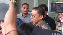 Video: Menbud Fadli Zon Kenang Ray Sahetapy Sebagai Aktor Tangguh
