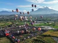 Bak 'Cappadocia', Penampakan Balon Udara Hiasi Langit Wonosobo