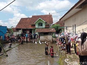 Serunya Warga Cilenga Tasikmalaya Gelar Lomba di Momen Libur Lebaran