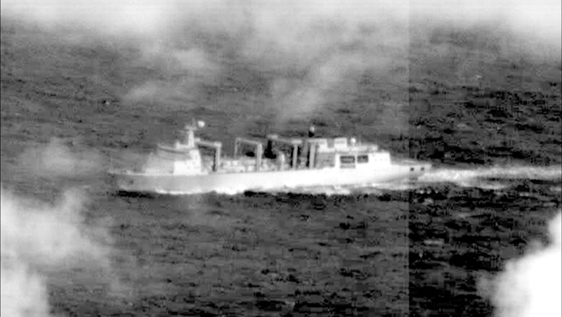 Lebih dari 10 kapal militer China mendekati zona perbatasan Taiwan sejauh 24 mil laut (44,4 kilometer) pada Selasa (1/4/2025) pagi. Sebagai respons, Taiwan mengerahkan kapal perangnya sendiri untuk menghadapi pergerakan tersebut. (Tangkapan Layar Video Reuters/TAIWAN DEFENCE MINISTRY)