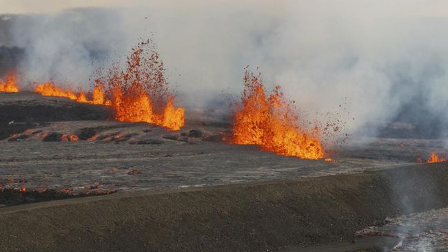 Tanda Dunia Sekarat, Gunung Berapi Meletus Bergantian