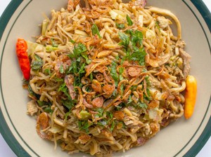 Resep Bakmi Goreng Baskom yang Legit Gurih Mulur