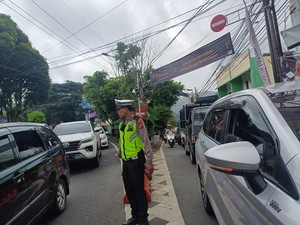 Arus Lalin dari Pujon menuju Kota Batu Sempat Padat Merayap