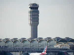 Peringati 250 Tahun AS, Bandara Ronald Reagan Ditutup Sementara