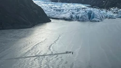 Kisah Bertahan Hidup Pilot dan 2 Anaknya di Danau Alaska