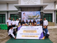 PIK2 Bagi 1000 Paket Beras di Pesantren Al-Wahdah Serang