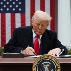 Pemerintah Tunda Umumkan Keputusan Genting Soal Perang Dagang Trump