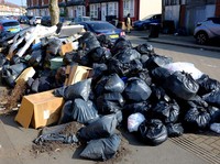 Potret Inggris Dikepung Sampah, Mogok Kerja Bikin Kacau Kota!