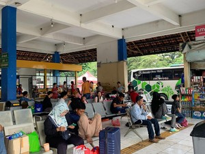 Tunggu Harga Tiket Turun, Almi Baru Mudik H+3 Lebaran ke Purworejo