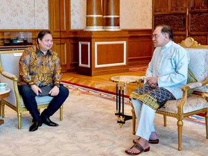 Airlangga Bertemu Anwar Ibrahim Bahas Kebijakan Tarif Trump