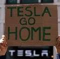 Tesla Hancur Lebur, Merek China Tak Terkenal Jauh Lebih Laku