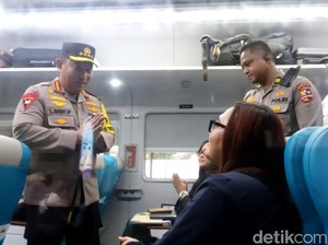 Kapolri Tinjau Arus Balik di Stasiun Tawang Semarang