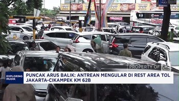 Arus Balik Stasiun Pasar Senen - Rest Area Tol Japek Km 62B Padat