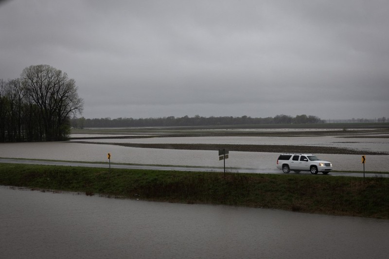 Badai melanda Wilson City, Missouri, Amerika Serikat, Sabtu (5/4/2025). (SCOTT OLSON / GETTY IMAGES NORTH AMERICA / Getty Images via AFP) Badai melanda Wilson City, Missouri, Amerika Serikat, Sabtu (5/4/2025). (SCOTT OLSON / GETTY IMAGES NORTH AMERICA / Getty Images via AFP)