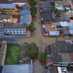 Banjir Hantam Paru-Paru Bumi, Keadaaan Darurat Diumumkan