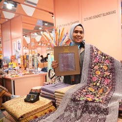 Mantap! BRI Dorong Unici Songket Silungkang Tembus Pasar Internasional