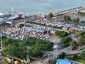 Jarak Dermaga Jauh, ASDP Siapkan Bus untuk Pemudik di Pelabuhan Bakauheni